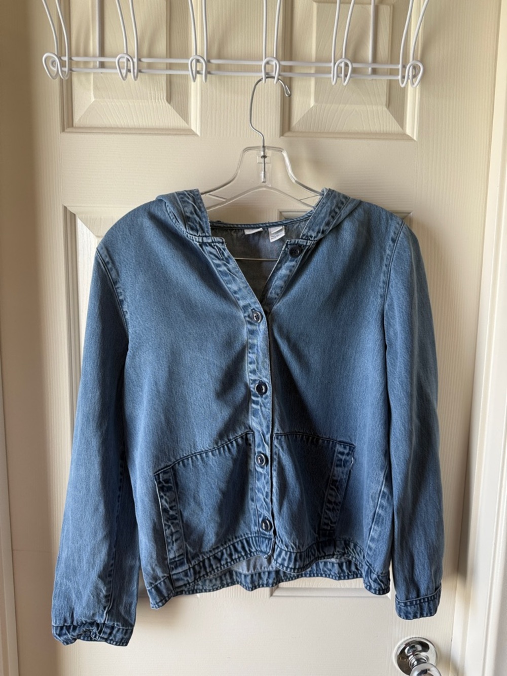 Women’s Blue Denim Button-Down Shirt Jacket